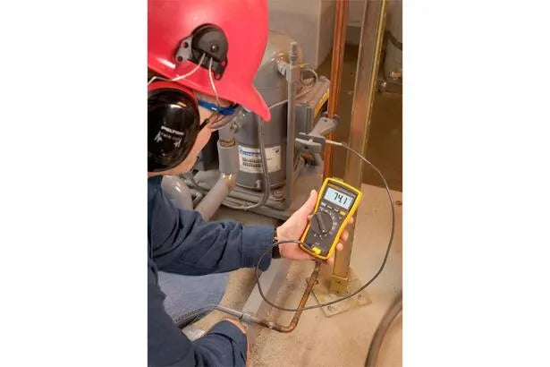 Fluke 116 HVAC multimeter manual testing