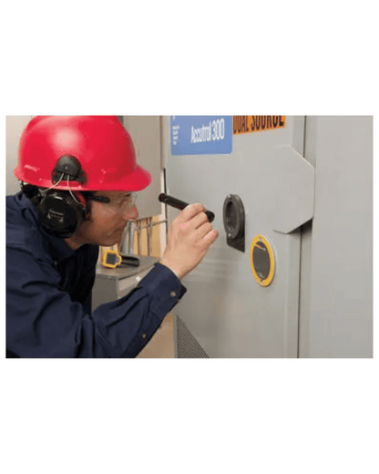 Fluke FLK-100-CLKT IR window in use